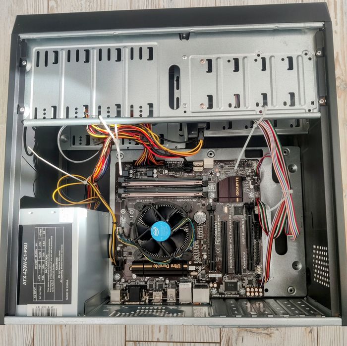 PC gigabyte i5, SSD, 16gb ram