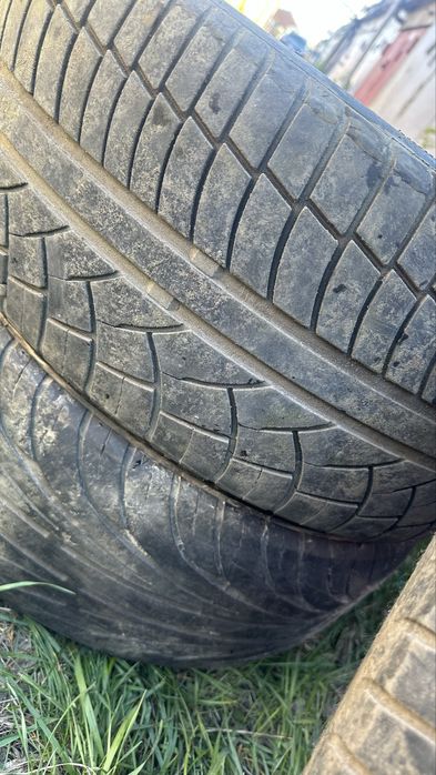 Продам резины на R17 лето