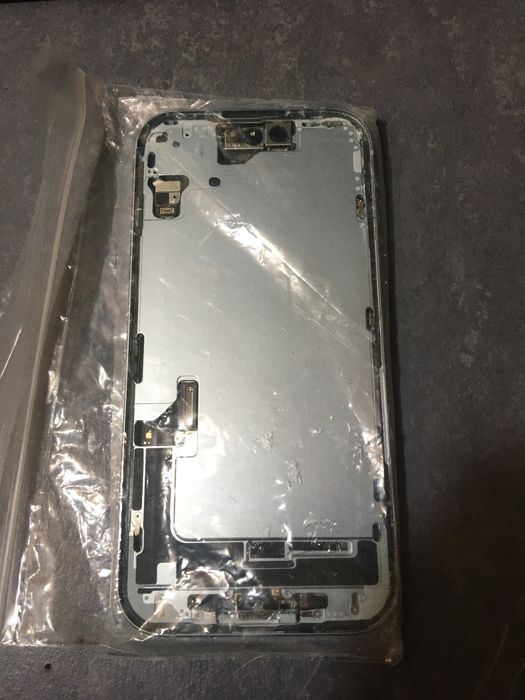 Iphone 15 за части