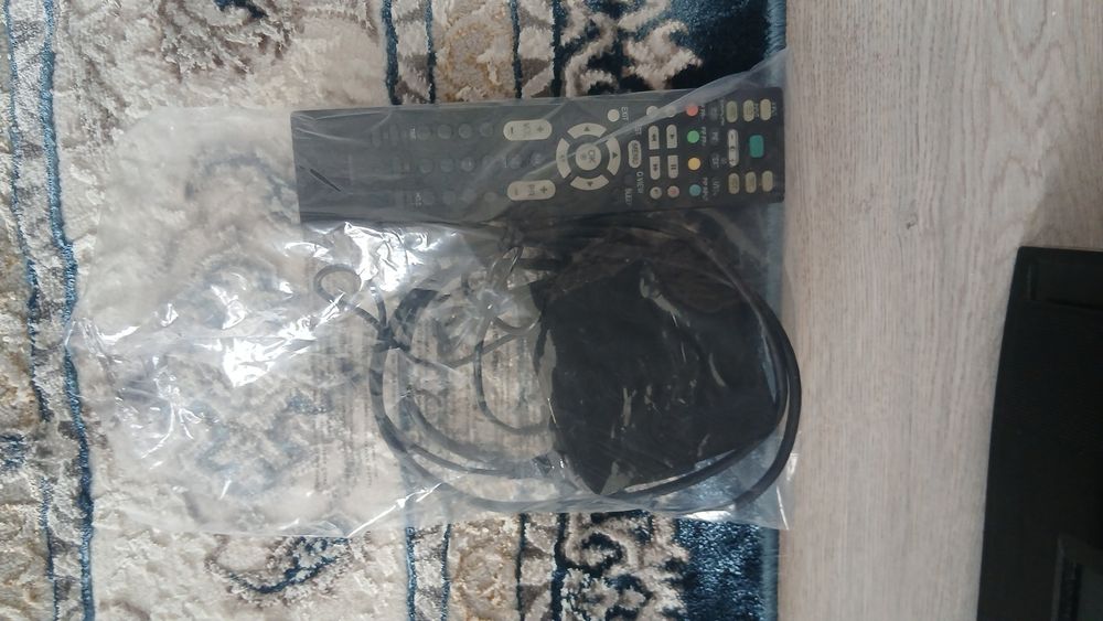 ELG 43 dioganal televizor sotiladi.