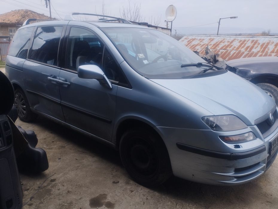 Фиат Улис 2.2 дизел само на части