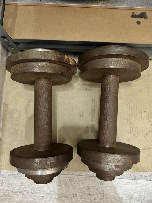 Гантели по 11 килограмм