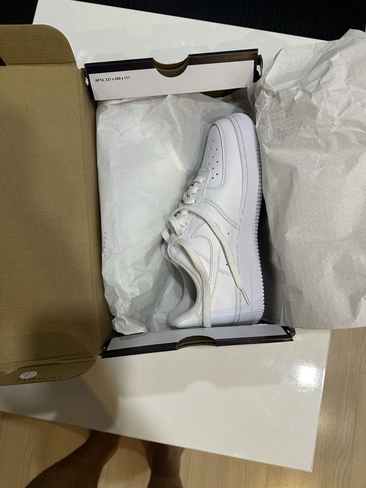 Adidasi nike air force one