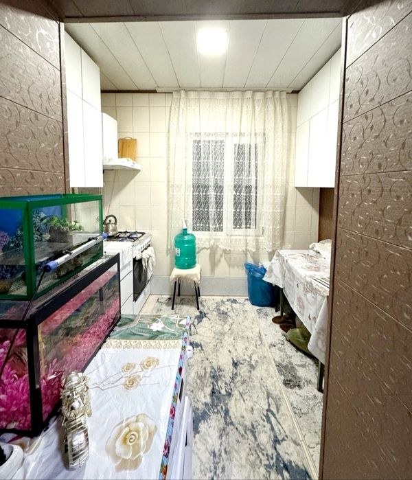 Чиланзар 9, 3/1/4,  кирпич, 68 м², балкон 2x6,