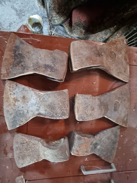 Продам топоры и молотки