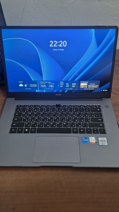 Huawei MateBook D15 / Core i5 / 15.6