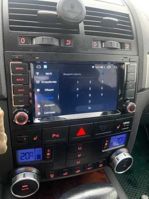 Navigatie 4GB Carplay  Android VW T5 Multivan Transporter Touareg QLED