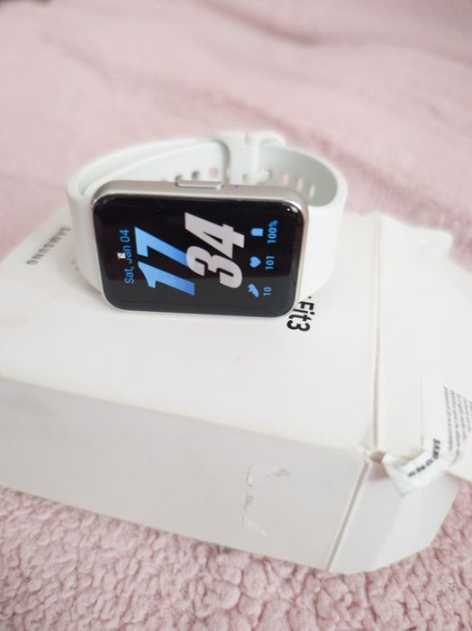 Huawei GT 3 и Самсунг fit 3