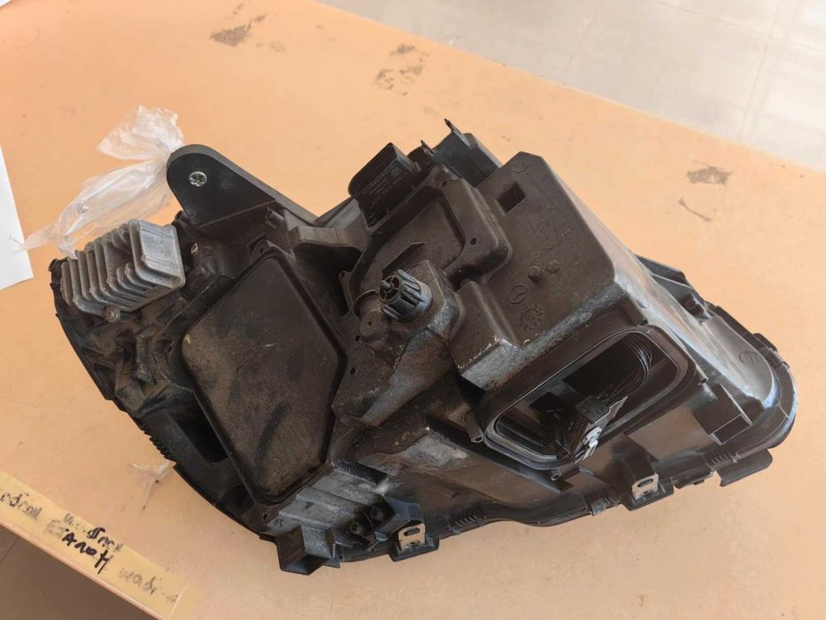 Mercedes Benz W205 ляв ЛЕД LED фар 15-18