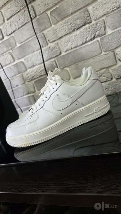 Оригинальные кроссы Nike