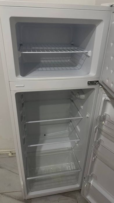 Холодильник Leadbros