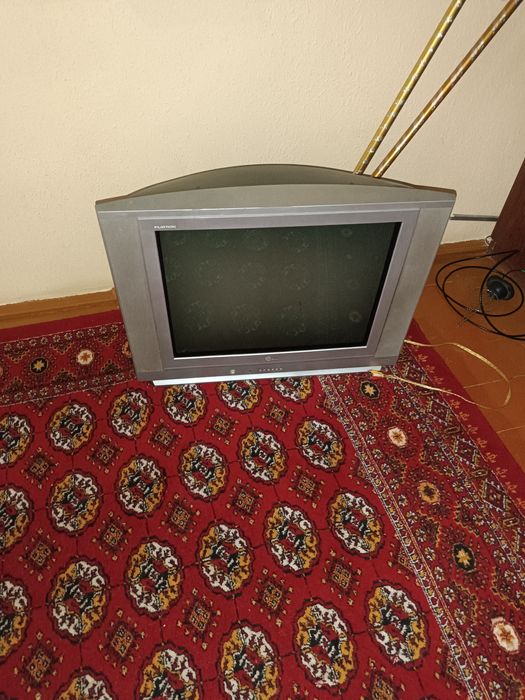 Телевизор сотилади