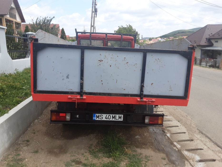 Vând  iveco daily basculabil
