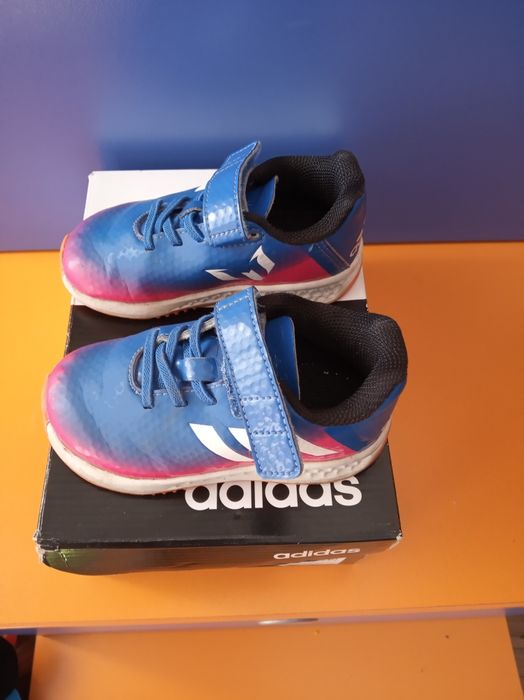 Маратонки Adidas за момиче