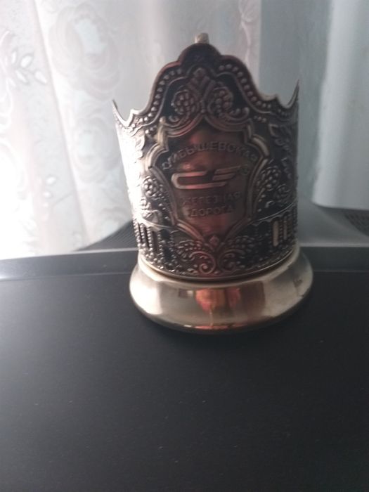 Продаю Подстаканник  1 штука