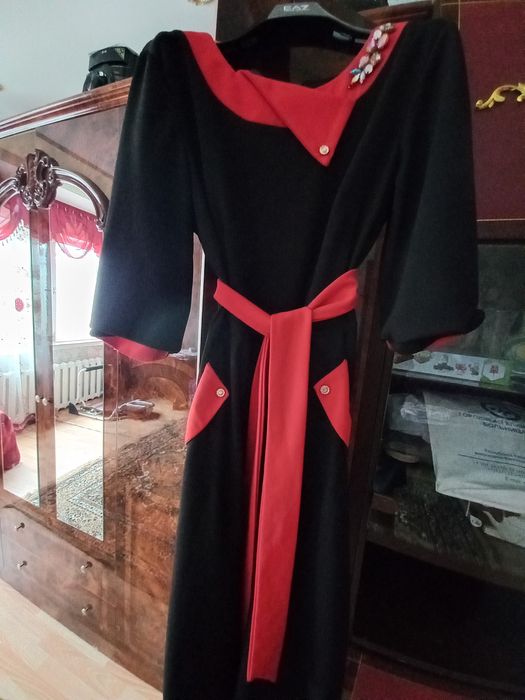 Платья, костюмы, красивые