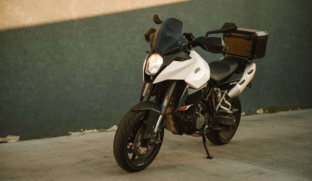KTM 990 SmT 2011 abs /scimb cu mai nou!