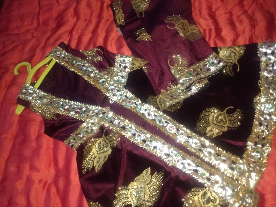 Мучал ешга тайер  хар  хил  сарполар .