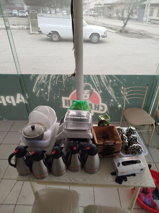 Stol6stul24ta zontik 1ta lagan,qoshiq,piyola,non soladigan,termiz