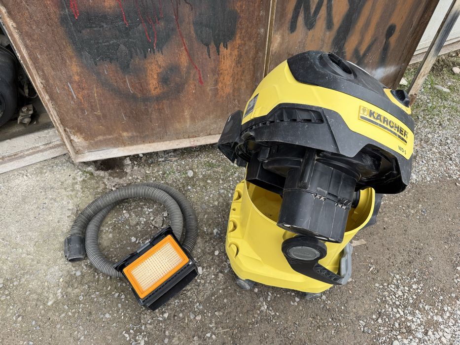 * Karcher WD 5 оригинал Италия в хорошем состоянии