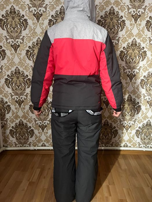 Зимние комбинезоны