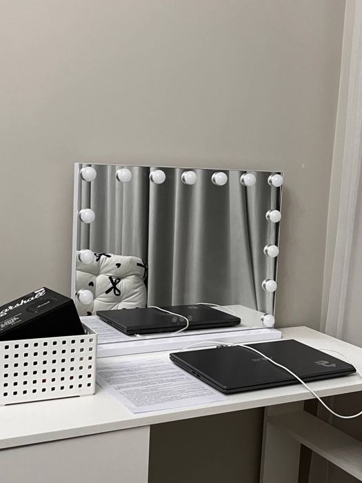 Зеркало настольное