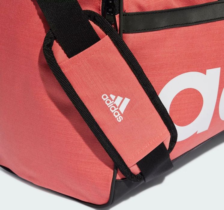 Adidas малък сак за фитнес нов