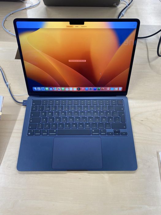 MacBook Air M2 13” (2022) 8/256 ОБМЕН