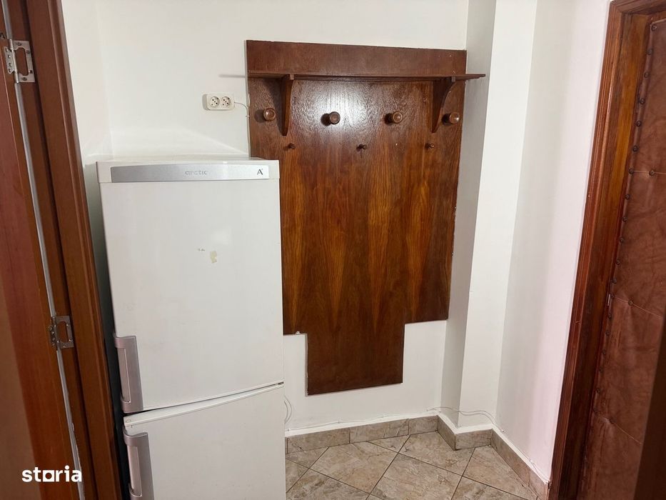 Garsoniera etaj 1, Zona Burdea