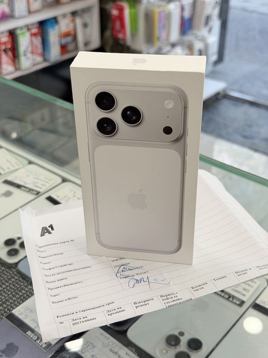 Apple iPhone 17 Pro 256GB Silver Чисто Нов!