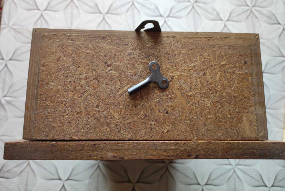 Стенен часовник "Jantar"