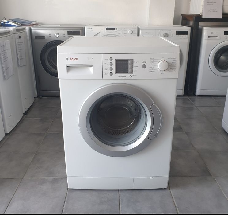 LICHIDARE DE STOC.  Masină de spălat rufe Bosch  / wae 283243