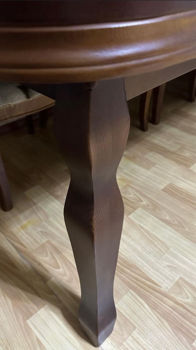 Стол для гостиной