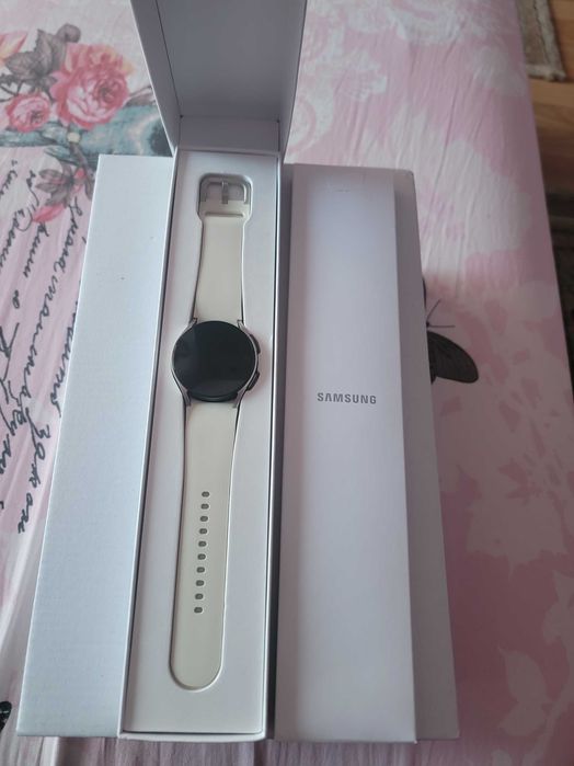 SAMSUNG Galaxy Watch6