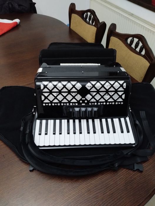 Acordeon Cantabile Secondo V ,72 Bași+ 5 Registre Import Germania,Nou
