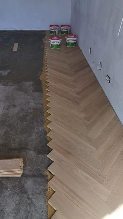 Montam și recondiționam orice tip de parchet.