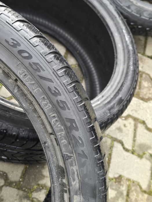 305 30 21 Pirelli