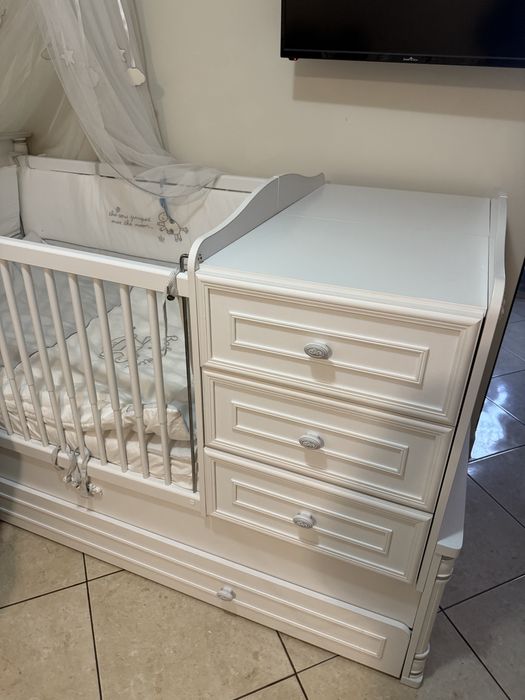 Patut transformabil cu pat suplimentar