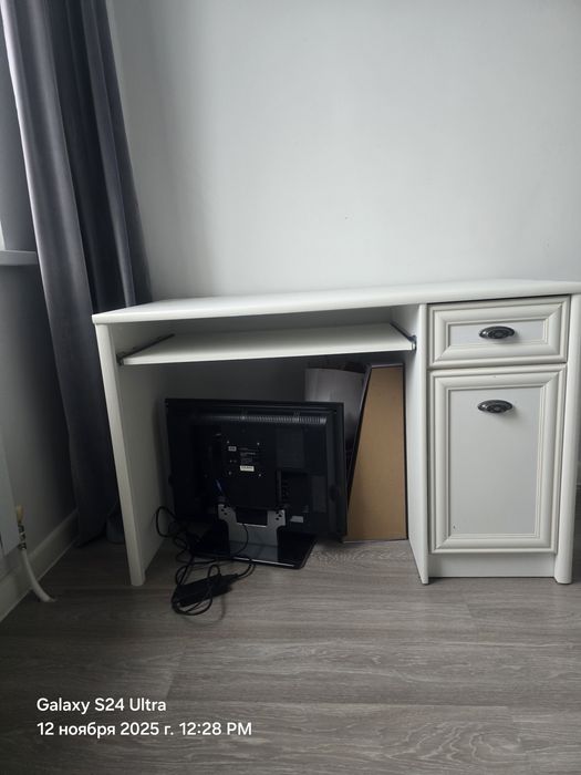 Письменный стол Гербор Salerno (Салерно), белый. Украина