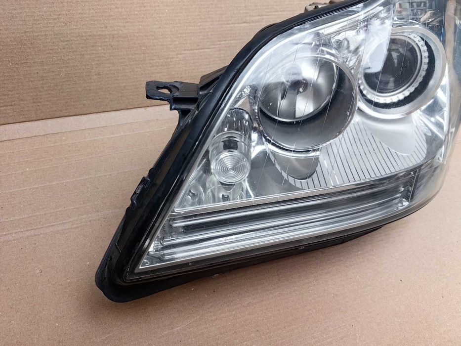 Фар за Mercedes GL X164 Bixenon / Мерцедес ГЛ Х164 Биксенон