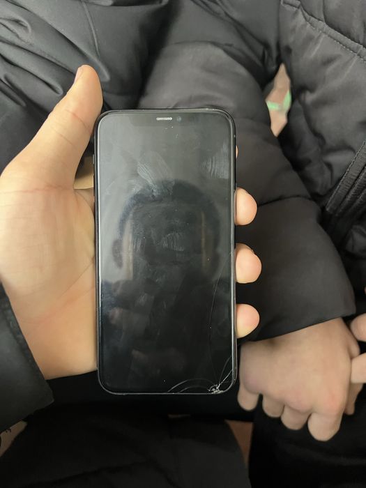 Iphone 11 pro xotira 64 72%