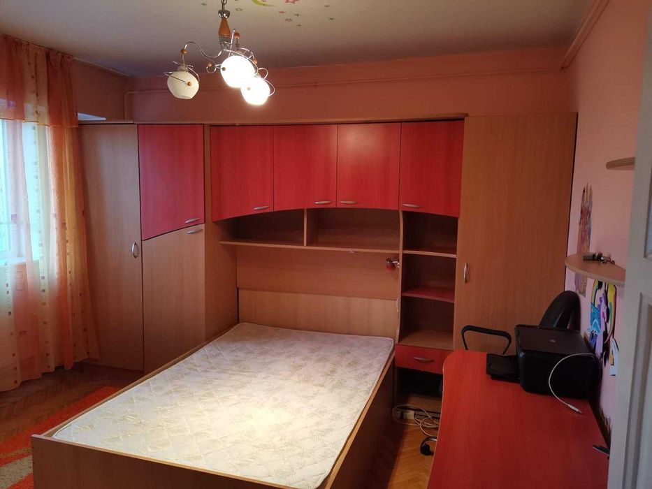 Apartament mobilat și utilat