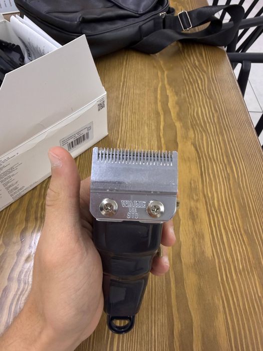 Сартарошлар учун вахл межик машинка сотилади