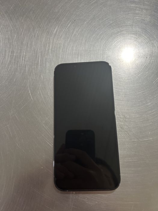 iphone 13 pro max 256 sotiladi aybi yoq naxtga 600 $ bulishi