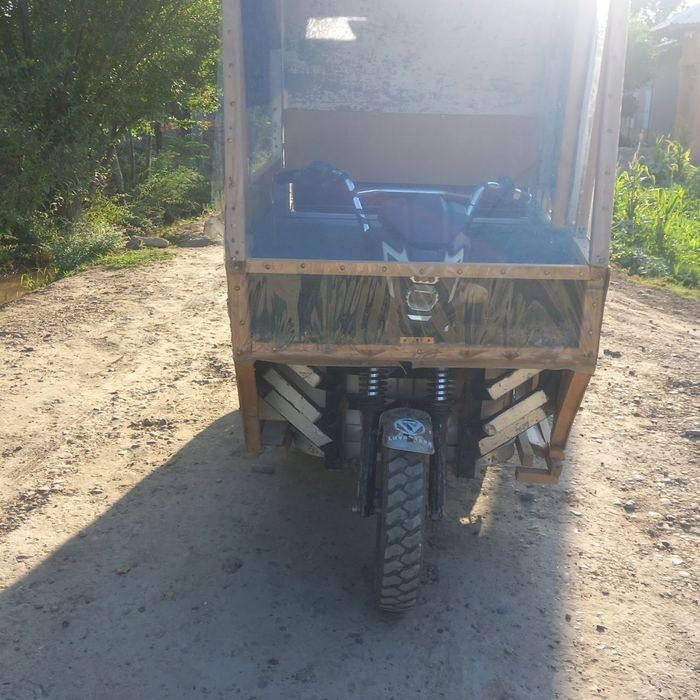 Holati yaxshi narxi 5,000,000mln kami bor