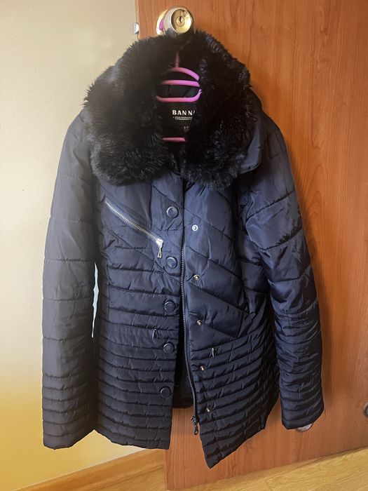 Тъмносиньо яке с яка, размер S