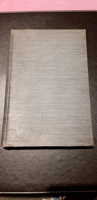 Стар антикварен  учебник по история от 1906 г.