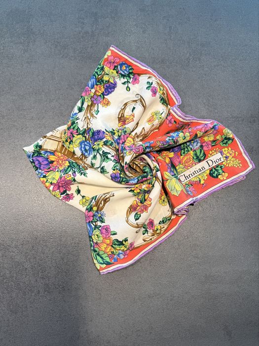 Копринен шал Christian Dior