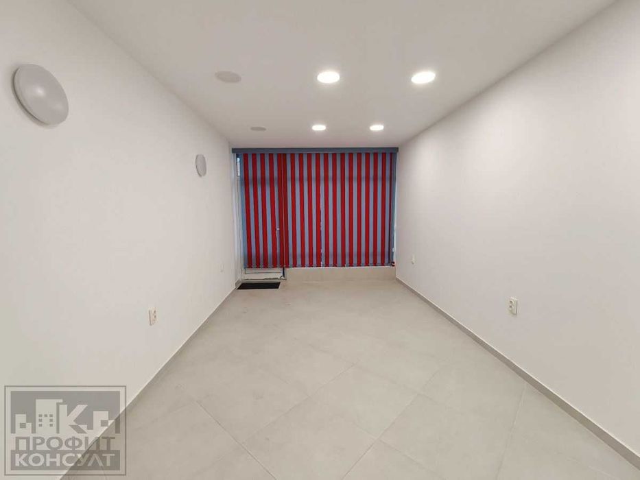 Дава се под наем Офис в Велико Търново, Център - 40 кв.м за 209.1 € - Снимка #1