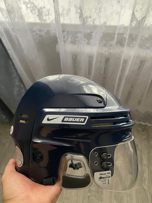 шлем bauer  с визором